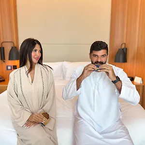 دبل تري باي هيلتون - الخليج التجاري 4*, دبي الإمارات العربية المتحدة